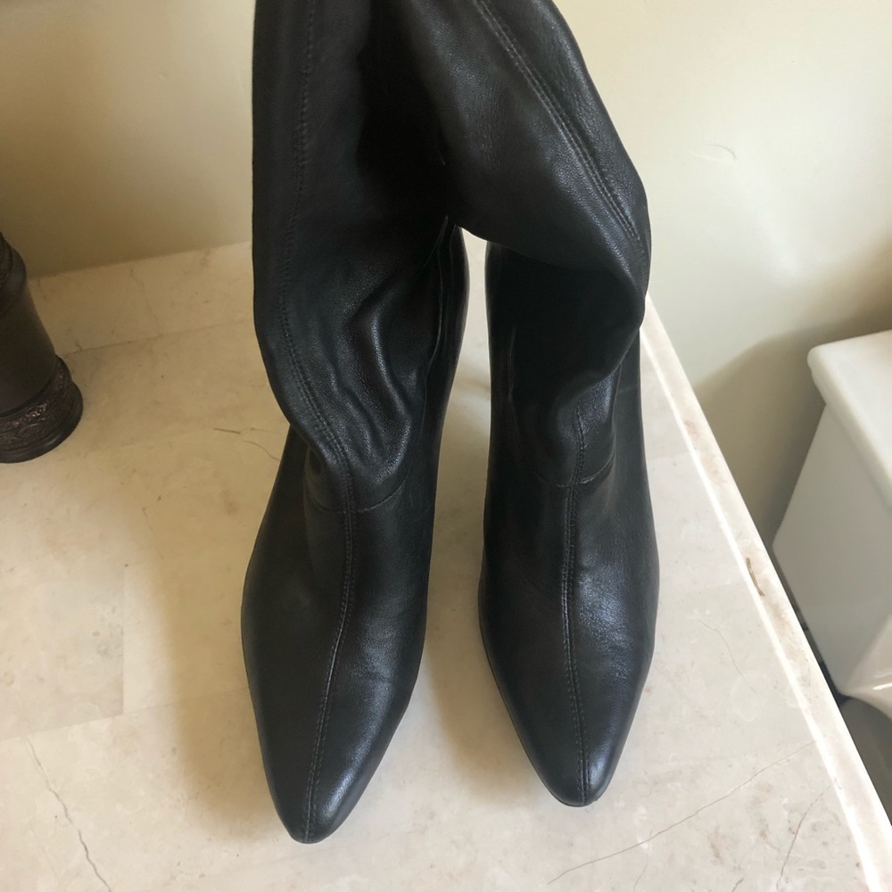 Boots - Picture 3 of 4